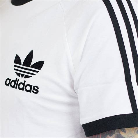 adidas shirt schwarz weiß|Schwarze T.